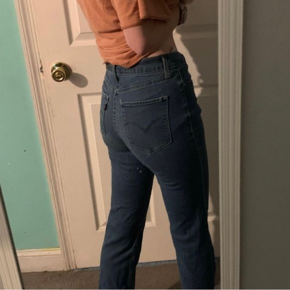 Levi’s Straight Leg Jeans - Picture 2 of 4